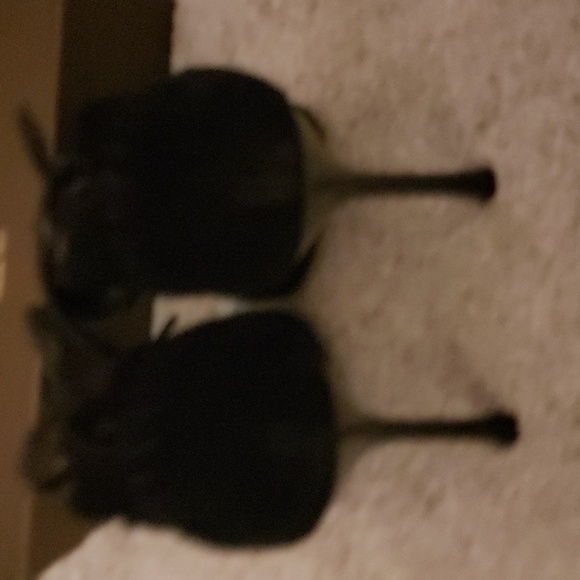 Gucci Suede Heels size 9 1/2 - Picture 5 of 9